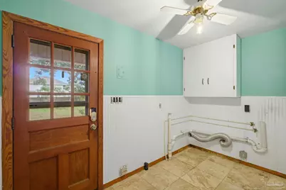 6107 Confederate Dr, Pensacola, FL 32503 - Photo 20