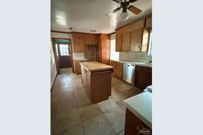 6107 Confederate Dr, Pensacola, FL 32503 - Photo 4