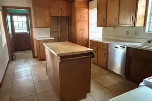 6107 Confederate Dr, Pensacola, FL 32503 - Photo 4