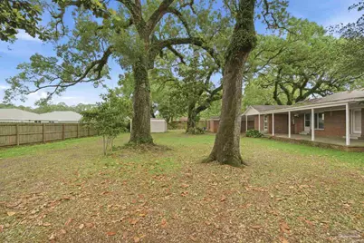 6107 Confederate Dr, Pensacola, FL 32503 - Photo 22