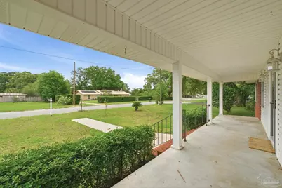 6107 Confederate Dr, Pensacola, FL 32503 - Photo 4
