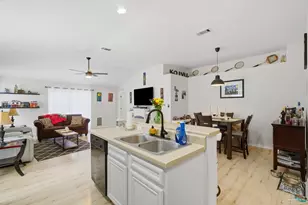 145 Creekview Dr, Pensacola, FL 32503 - Photo 12