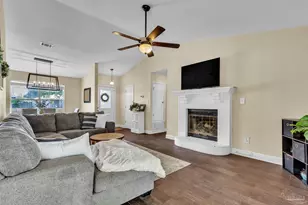 4321 Ridgeland Dr, Pace, FL 32570 - Photo 2