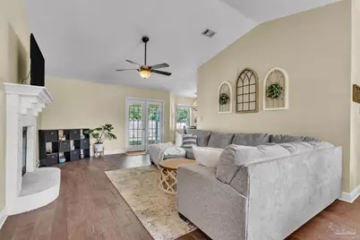4321 Ridgeland Dr, Pace, FL 32570 - Photo 2