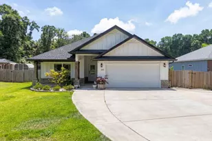 385 Hancock Ln, Pensacola, FL 32503 - Photo 1