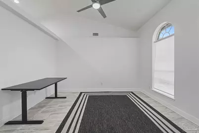 7010 Plank Dr, Pensacola, FL 32526 - Photo 8