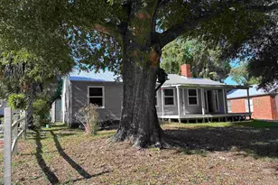 116 SE Gilliland Rd, Pensacola, FL 32507 - Photo 2
