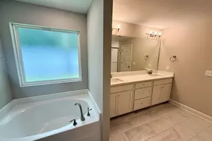 5245 Burt Ln, Pace, FL 32571 - Photo 16