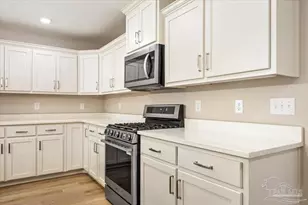 5245 Burt Ln, Pace, FL 32571 - Photo 12