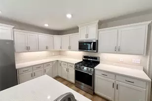 5245 Burt Ln, Pace, FL 32571 - Photo 6