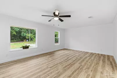 10598 Kansas Ave, Milton, FL 32583 - Photo 8
