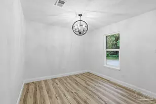 10598 Kansas Ave, Milton, FL 32583 - Photo 12