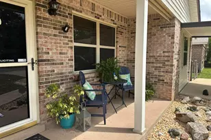 5742 Graymont Ln, Pensacola, FL 32526 - Photo 8