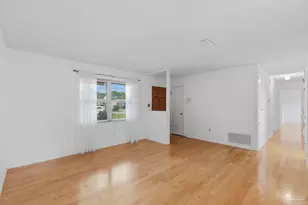 5742 Graymont Ln, Pensacola, FL 32526 - Photo 12