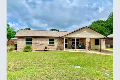 5742 Graymont Ln, Pensacola, FL 32526 - Photo 1