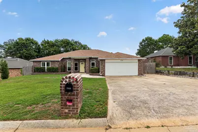 2606 Youngwood Ln, Cantonment, FL 32533 - Photo 6