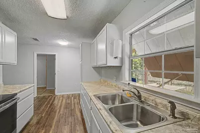 6520 Skyline Dr, Milton, FL 32570 - Photo 14