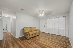 6520 Skyline Dr, Milton, FL 32570 - Photo 6