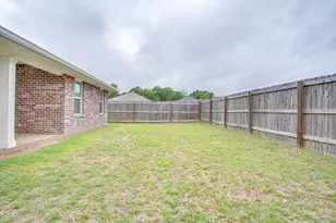 8810 Derby Ln, Pensacola, FL 32534 - Photo 18