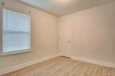 8810 Derby Ln, Pensacola, FL 32534 - Photo 14