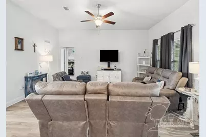 5717 Old Stone Blvd, Milton, FL 32570 - Photo 16