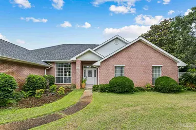 1423 Sound Retreat Dr, Navarre, FL 32566 - Photo 2