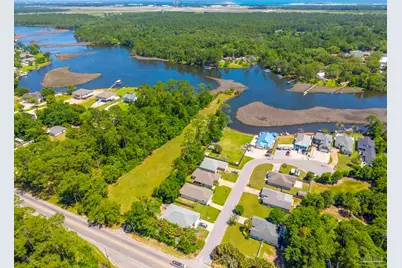 724 Landing Ln, Pensacola, FL 32507 - Photo 48