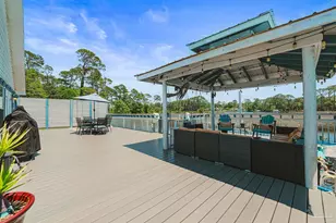 724 Landing Ln, Pensacola, FL 32507 - Photo 32