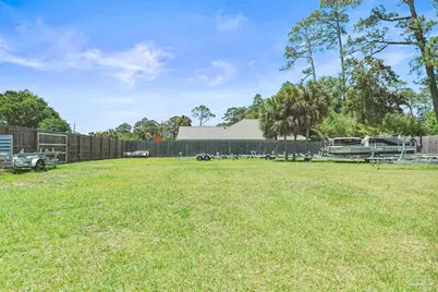 724 Landing Ln, Pensacola, FL 32507 - Photo 44