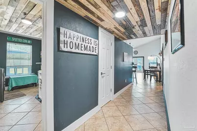 724 Landing Ln, Pensacola, FL 32507 - Photo 38