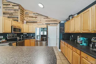 724 Landing Ln, Pensacola, FL 32507 - Photo 18