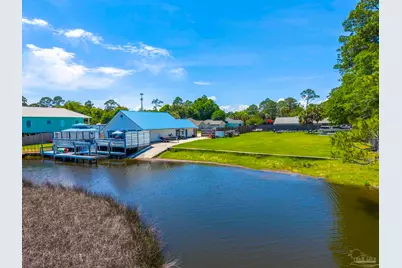 724 Landing Ln, Pensacola, FL 32507 - Photo 6