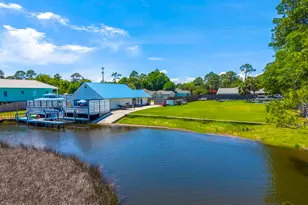 724 Landing Ln, Pensacola, FL 32507 - Photo 6