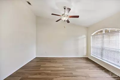 5836 Chi Chi Cir, Milton, FL 32570 - Photo 8