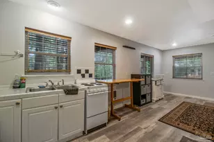 10290 W Lake Rd, Milton, FL 32583 - Photo 6