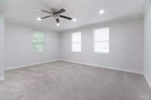 118 Czar Ln, Pensacola, FL 32503 - Photo 10