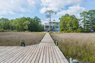 2032 Bay Point Blvd, Milton, FL 32583 - Photo 16