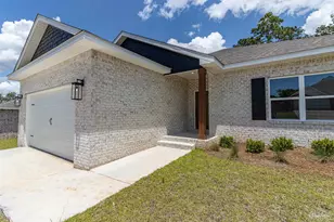 7727 Piper Cir, Milton, FL 32583 - Photo 4