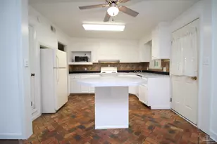 3875 Arbutus Dr, Pensacola, FL 32504 - Photo 6