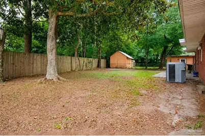 3875 Arbutus Dr, Pensacola, FL 32504 - Photo 18