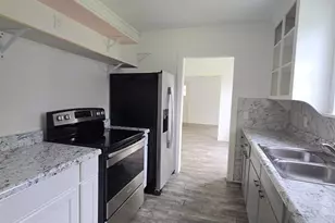 210 S 2nd St, Pensacola, FL 32507 - Photo 4
