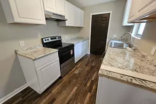 98 S Madison Dr, Pensacola, FL 32505 - Photo 6
