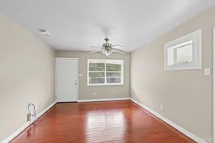 908 Blue Springs Dr, Pensacola, FL 32505 - Photo 10