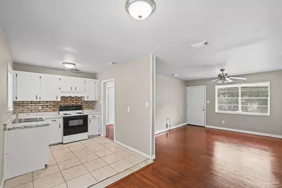 908 Blue Springs Dr, Pensacola, FL 32505 - Photo 16