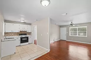 908 Blue Springs Dr, Pensacola, FL 32505 - Photo 16