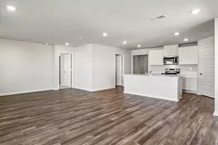 5852 Tripletail Dr, Milton, FL 32583 - Photo 2