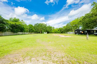 9551 Pine Cone Dr, Cantonment, FL 32533 - Photo 14