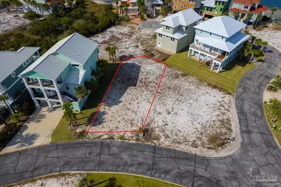 7660 Key West Dr, Navarre Beach, FL 32566 - Photo 2
