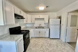 1600 W Romana St, Pensacola, FL 32502 - Photo 2