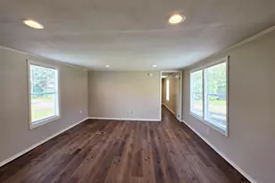 2821 Hillcrest Ave, Pensacola, FL 32526 - Photo 2